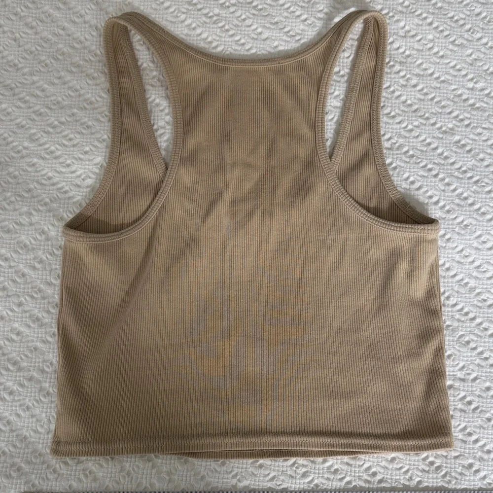 Kith Beige Ribbed Crop Top - Picture 4 of 5